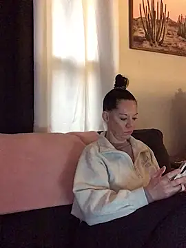 SidneyRaee online show from 02-20-26, 05:26