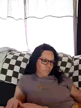 SidneyRaee online show from 03-18-25, 05:55