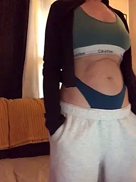 SidneyRaee online show from 02-12-26, 05:13