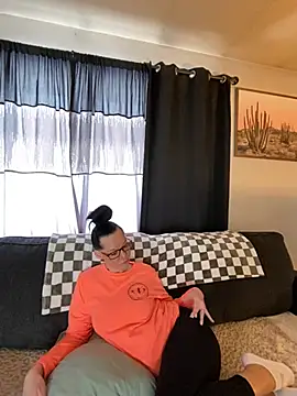 SidneyRaee online show from 01-07-25, 06:45