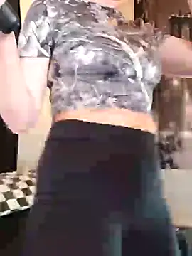 SidneyRaee online show from 03-19-25, 03:40