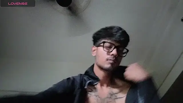 Snapshot of just_fucks chatting on 07-02-26, 11:38 just fucks online show from 07-02-26, 11:38