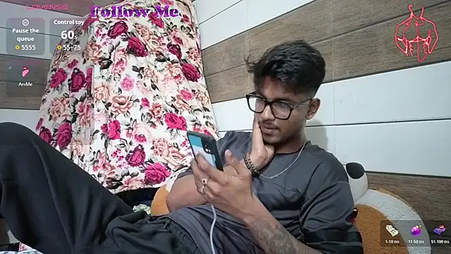 Snapshot of just_fucks chatting on 07-08-26, 12:06 just fucks online show from 07-08-26, 12:06