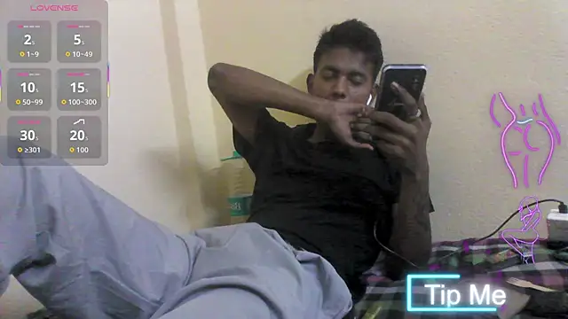 just fucks online show from 12-13-25, 08:04