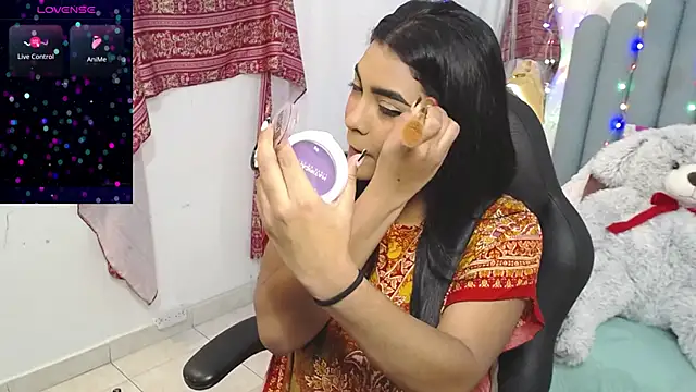 Snapshot of lakshmiraniii chatting on 11-28-25, 12:16 lakshmiraniii online show from 11-28-25, 12:16