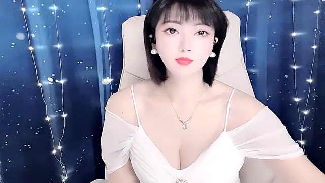 Snapshot of Mist_lili chatting on 10-10-25, 01:50 Mist lili online show from 10-10-25, 01:50