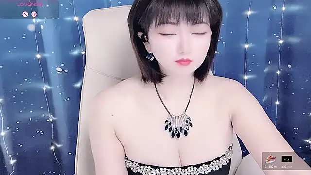 Snapshot of Mist_lili chatting on 10-15-25, 12:53 Mist lili online show from 10-15-25, 12:53