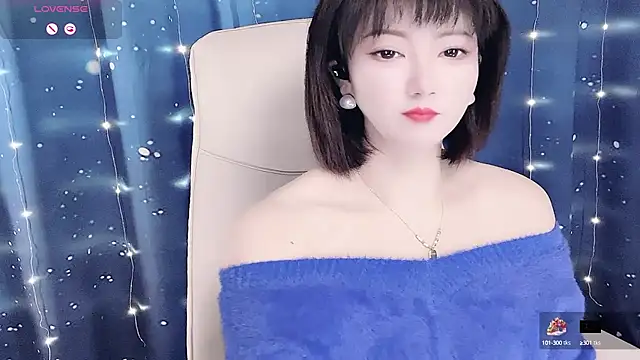 Snapshot of Mist_lili chatting on 10-13-25, 01:18 Mist lili online show from 10-13-25, 01:18