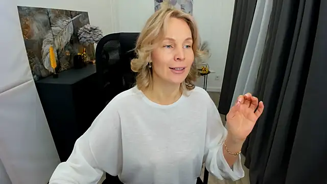 Sinty Devis online show from 05-04-26, 04:27