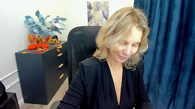 Sinty Devis online show from 10-21-25, 11:42