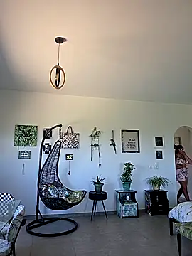 Snapshot of TheGoddessBianca chatting on 04-21-26, 10:44 TheGoddessBianca online show from 04-21-26, 10:44