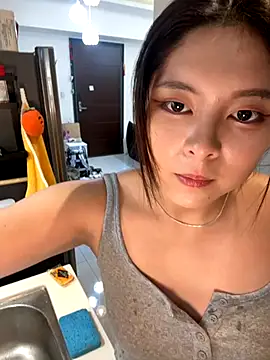 DandanBurgerking online show from 10-21-25, 05:12