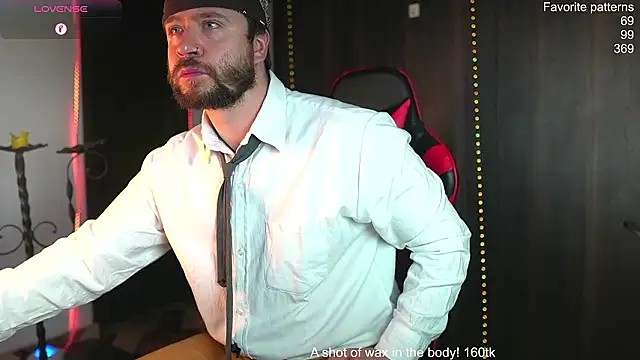 Snapshot of just_maxii chatting on 02-13-26, 06:08 just maxii online show from 02-13-26, 06:08