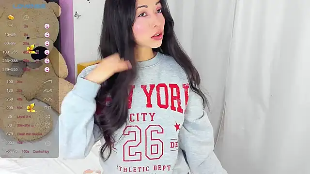 Snapshot of SophiaLiu chatting on 02-16-25, 09:16 SophiaLiu online show from 02-16-25, 09:16