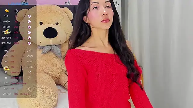 Snapshot of SophiaLiu chatting on 03-13-25, 12:37 SophiaLiu online show from 03-13-25, 12:37