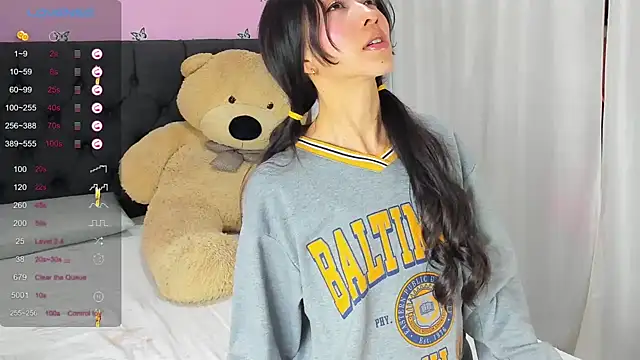 Snapshot of SophiaLiu chatting on 01-21-25, 11:34 SophiaLiu online show from 01-21-25, 11:34