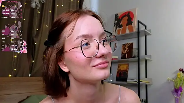 Snapshot of IdaValenti chatting on 03-16-25, 05:14 IdaValenti online show from 03-16-25, 05:14