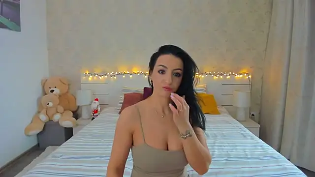 Snapshot of best_bomb chatting on 12-06-24, 10:54 best bomb online show from 12-06-24, 10:54