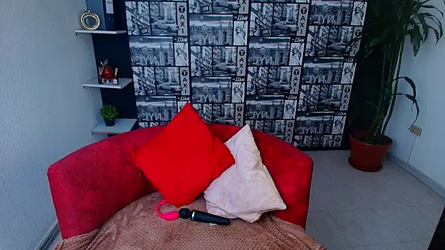 kassandra james online show from 05-20-26, 01:19