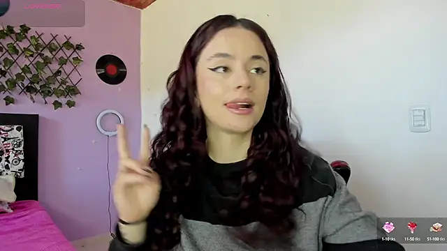 Snapshot of kassandra_james chatting on 01-21-25, 04:27 kassandra james online show from 01-21-25, 04:27