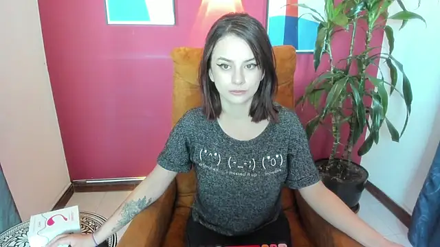 kassandra james online show from 11-15-25, 12:20