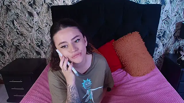 kassandra james online show from 06-09-26, 01:12