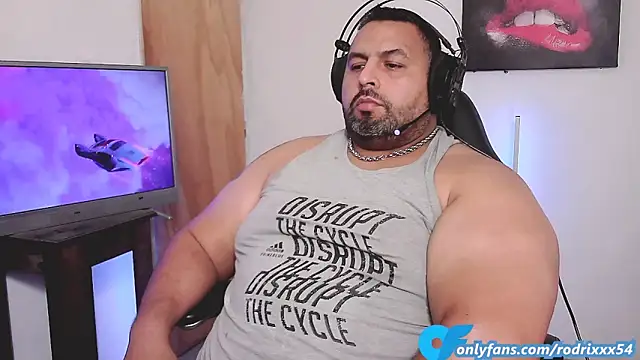 Snapshot of rodrix54 chatting on 02-08-25, 02:26 rodrix54 online show from 02-08-25, 02:26