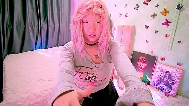 Snapshot of Akemilun chatting on 01-07-26, 09:09 Akemilun online show from 01-07-26, 09:09