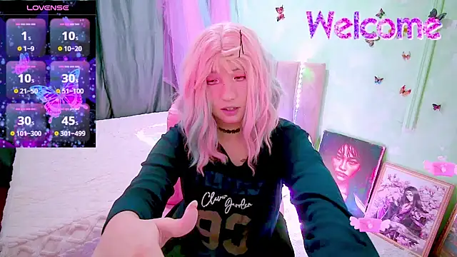 Snapshot of Akemilun chatting on 02-15-26, 07:02 Akemilun online show from 02-15-26, 07:02