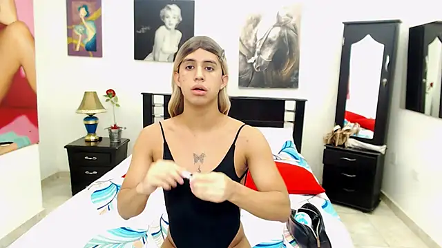 Snapshot of VeronicaReynolds chatting on 02-20-25, 12:04 VeronicaReynolds online show from 02-20-25, 12:04