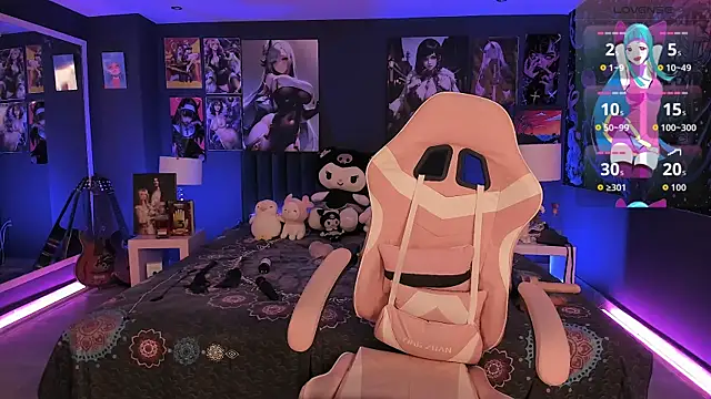 LanaKyutt online show from 11-25-25, 12:05