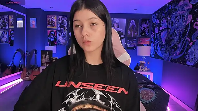 LanaKyutt online show from 09-20-25, 09:53