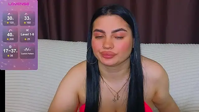 Nikki Kardashian online show from 02-12-25, 02:03