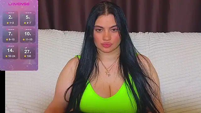 Nikki Kardashian online show from 02-07-25, 02:29