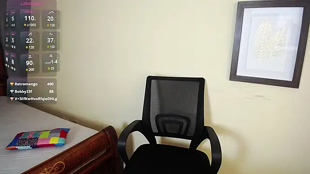 Snapshot of _Sarahh_0 chatting on 03-20-25, 08:51  Sarahh 0 online show from 03-20-25, 08:51