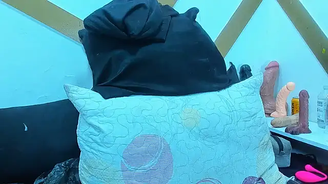 SashaBigSquirt online show from 06-05-26, 02:38