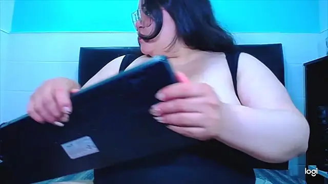 Snapshot of SashaBigSquirt chatting on 03-13-25, 02:38 SashaBigSquirt online show from 03-13-25, 02:38