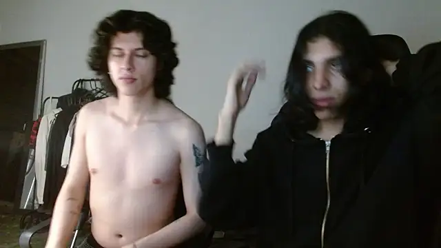 Snapshot of angelitofemboy chatting on 03-21-25, 06:38 angelitofemboy online show from 03-21-25, 06:38