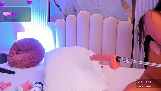 carolriveraa  online show from 03-20-25, 11:34