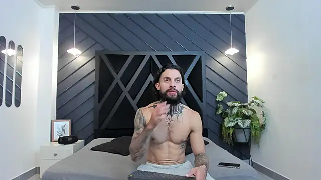 Snapshot of Apolo_Bianco_ chatting on 09-20-25, 11:32 Apolo Bianco  online show from 09-20-25, 11:32