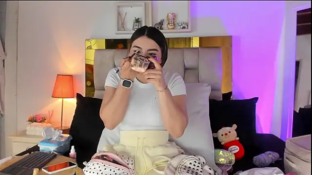 emmy r online show from 12-05-25, 12:15