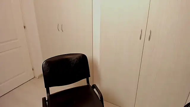 Sherrydon Xo online show from 11-16-25, 06:45