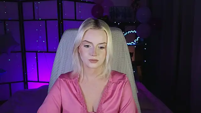 ImBonBon online show from 05-18-26, 01:17