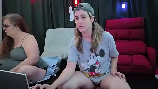 Sexy Mama-69 online show from 10-17-25, 04:53