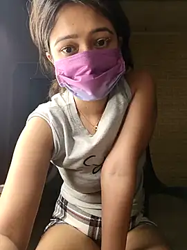 Snapshot of Angel_rani2 chatting on 03-07-25, 07:27 Angel rani2 online show from 03-07-25, 07:27