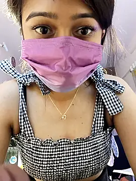 Snapshot of Angel_rani2 chatting on 03-11-25, 01:37 Angel rani2 online show from 03-11-25, 01:37