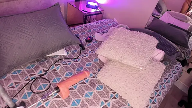 VioletaAbel online show from 11-13-25, 11:25