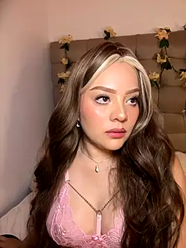 Jullieetta online show from 09-24-25, 11:39
