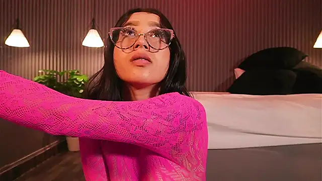 Snapshot of EriKlein chatting on 02-27-26, 07:57 EriKlein online show from 02-27-26, 07:57