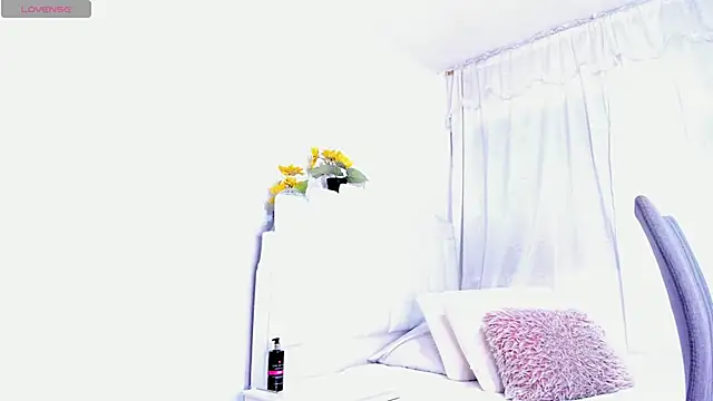 RoxannaBlanche online show from 03-15-25, 11:08